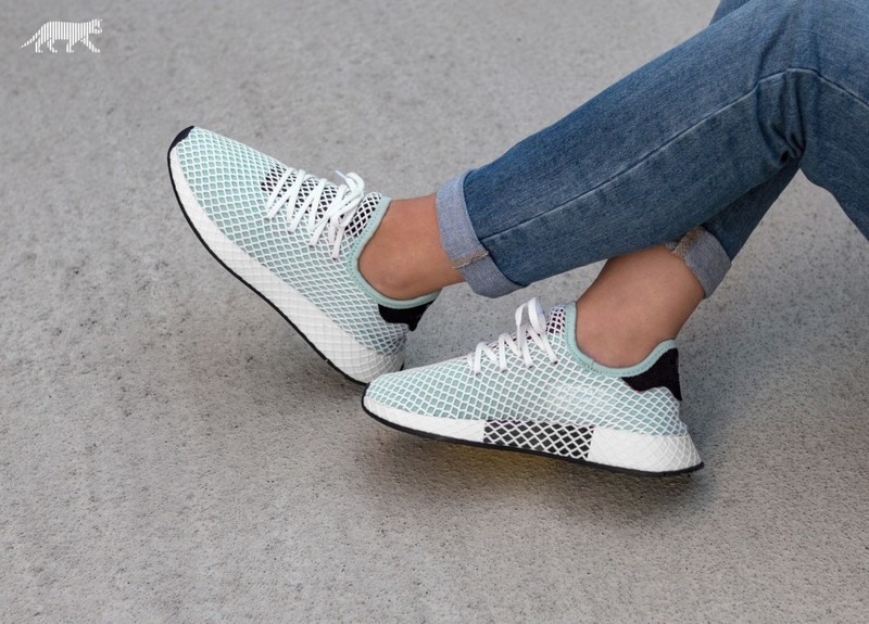 Deerupt 2025 ash green